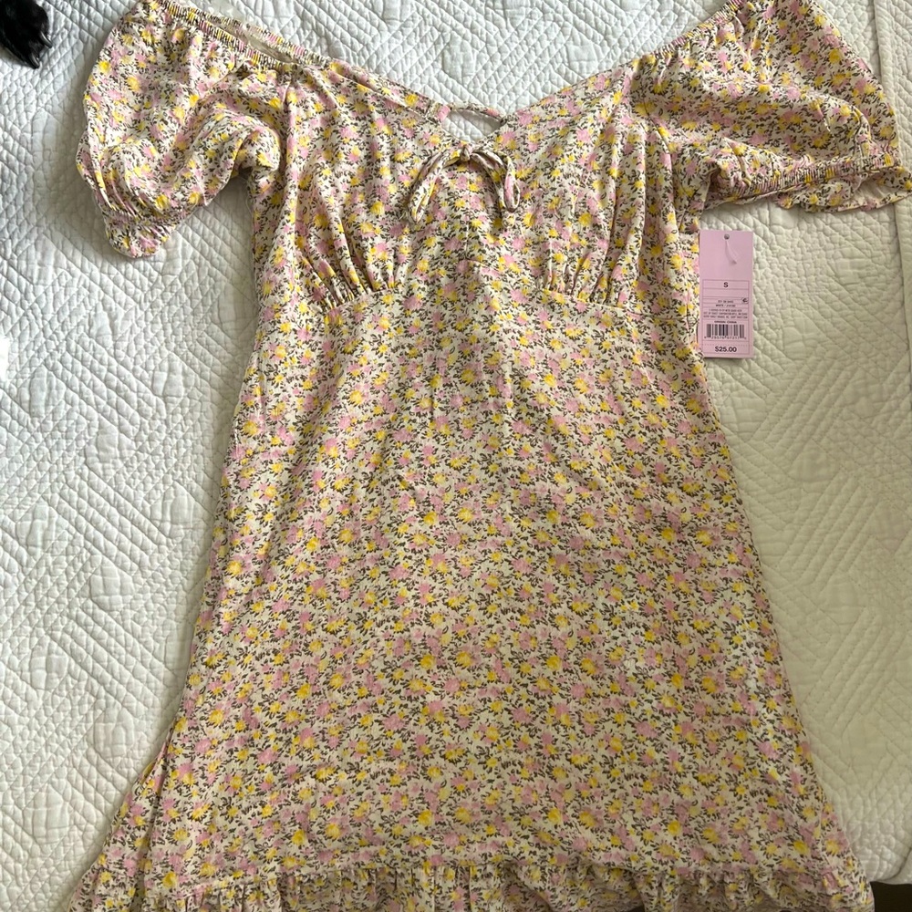 NEW flowery dress